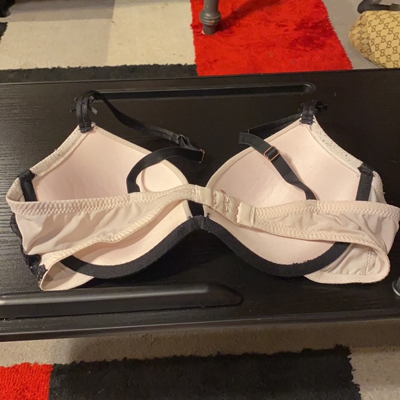 Padded bra - Picture 2 of 3